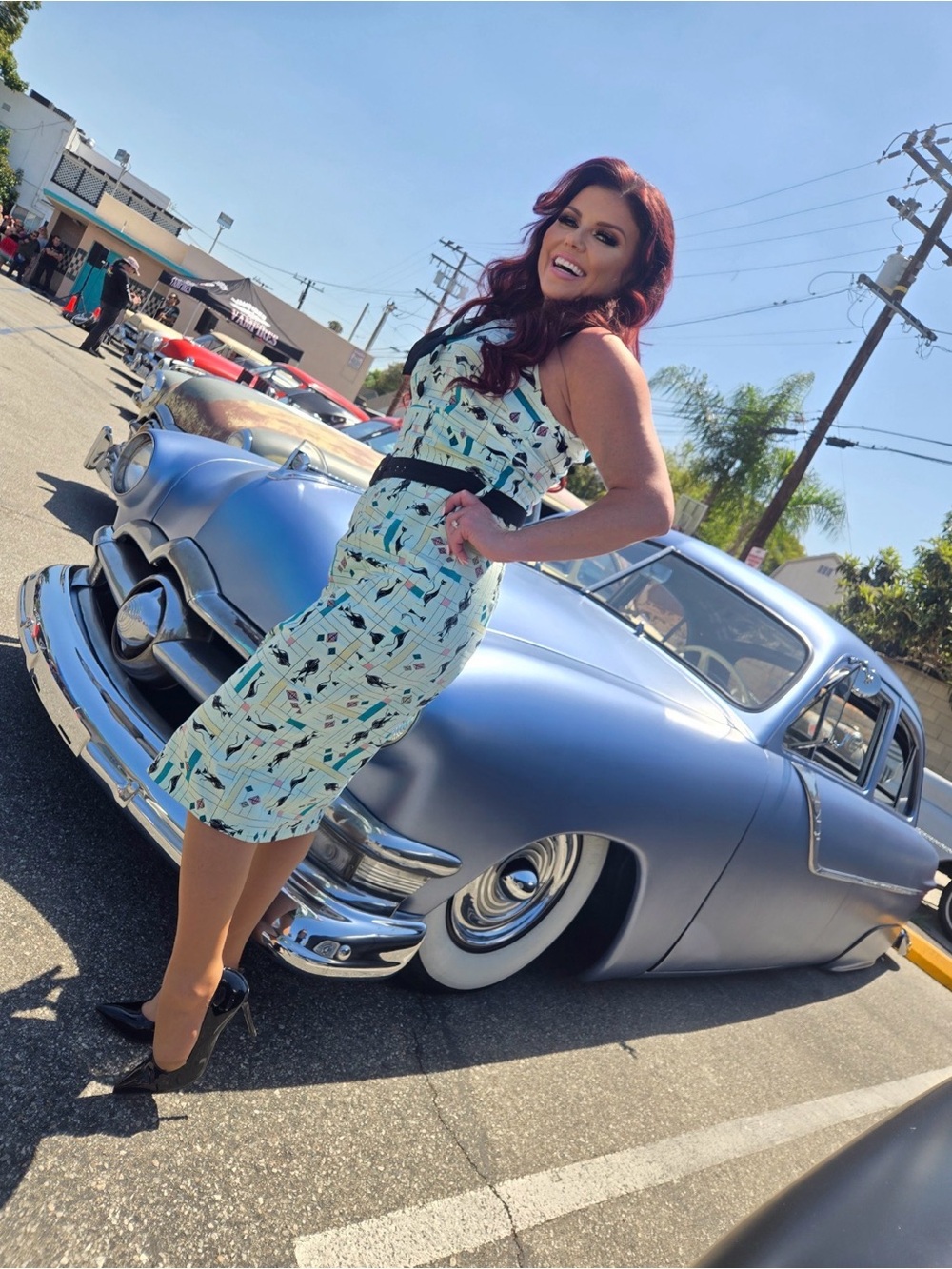Voodoo Vixen Teal Abstract Print Sleeveless Midi Dress